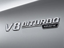 Afbeelding in Gallery-weergave laden, V8 Biturbo badge in Chrome