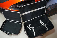 Carica l&#39;immagine nel visualizzatore di Gallery, McLaren Luggage Front Trunk Roadster Bag Set 570 600 720 Coupe Spyder