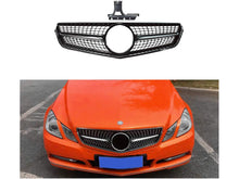 Afbeelding in Gallery-weergave laden, Mercedes E Class Coupe Cabriolet W207 A207 Diamond Style Grille Black with Chrome until April 2013