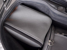 Indlæs billede til gallerivisning Aston Martin Vantage V8 Luggage Baggage Case Set Roadster bag