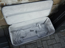 Carica l&#39;immagine nel visualizzatore di Gallery, BMW E89 Z4 Convertible Cabriolet Roadster bag Suitcase Set