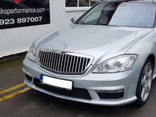 Indlæs billede til gallerivisning Mercedes S Class W221 Maybach Style Grille Grill S600 Black with Chrome Bars