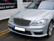 Afbeelding in Gallery-weergave laden, Mercedes S Class W221 Maybach Style Grille Grill S600 Black with Chrome Bars