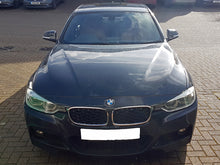 Load image into Gallery viewer, BMW F30 F31 3 Series Kidney Grilles Gloss Black, Chrome Frame with Black Diamond Grilles