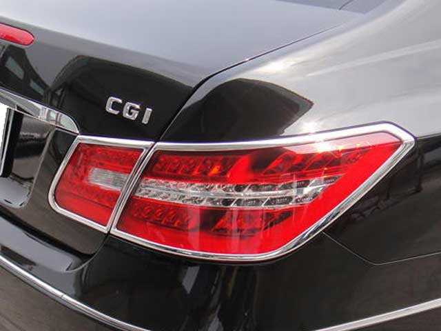 W207 E Class Chrome tail lamp surrounds Set models to 04/2013