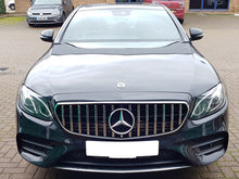 Afbeelding in Gallery-weergave laden, Mercedes E Class Panamericana Grille
