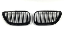 Load image into Gallery viewer, BMW F22 Black Kidney Grills Gloss Black M2 Style