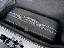 Indlæs billede til gallerivisning Lamborghini Huracan Luggage Set