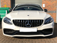 Carica l&#39;immagine nel visualizzatore di Gallery, AMG C63 GTS Panamericana Gloss Chrome &amp; Black AMG C63 ONLY OEM Grille FACELIFT 2019+