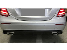 Carica l&#39;immagine nel visualizzatore di Gallery, AMG W213 Diffuser &amp; Tailpipe package with Chrome tailpipes For Standard Mercedes Rear Bumper Models Until July 2020