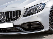 Carica l&#39;immagine nel visualizzatore di Gallery, C63 facelift intakes