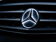 Mercedes illuminated star