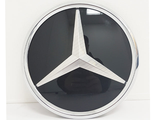 Distronic Emblem Black with Chrome Star & Chrome Surround