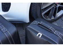 Indlæs billede til gallerivisning Jaguar F-Type Convertible Cabriolet Roadster bag Suitcase Set Models UNTIL MAY 2016
